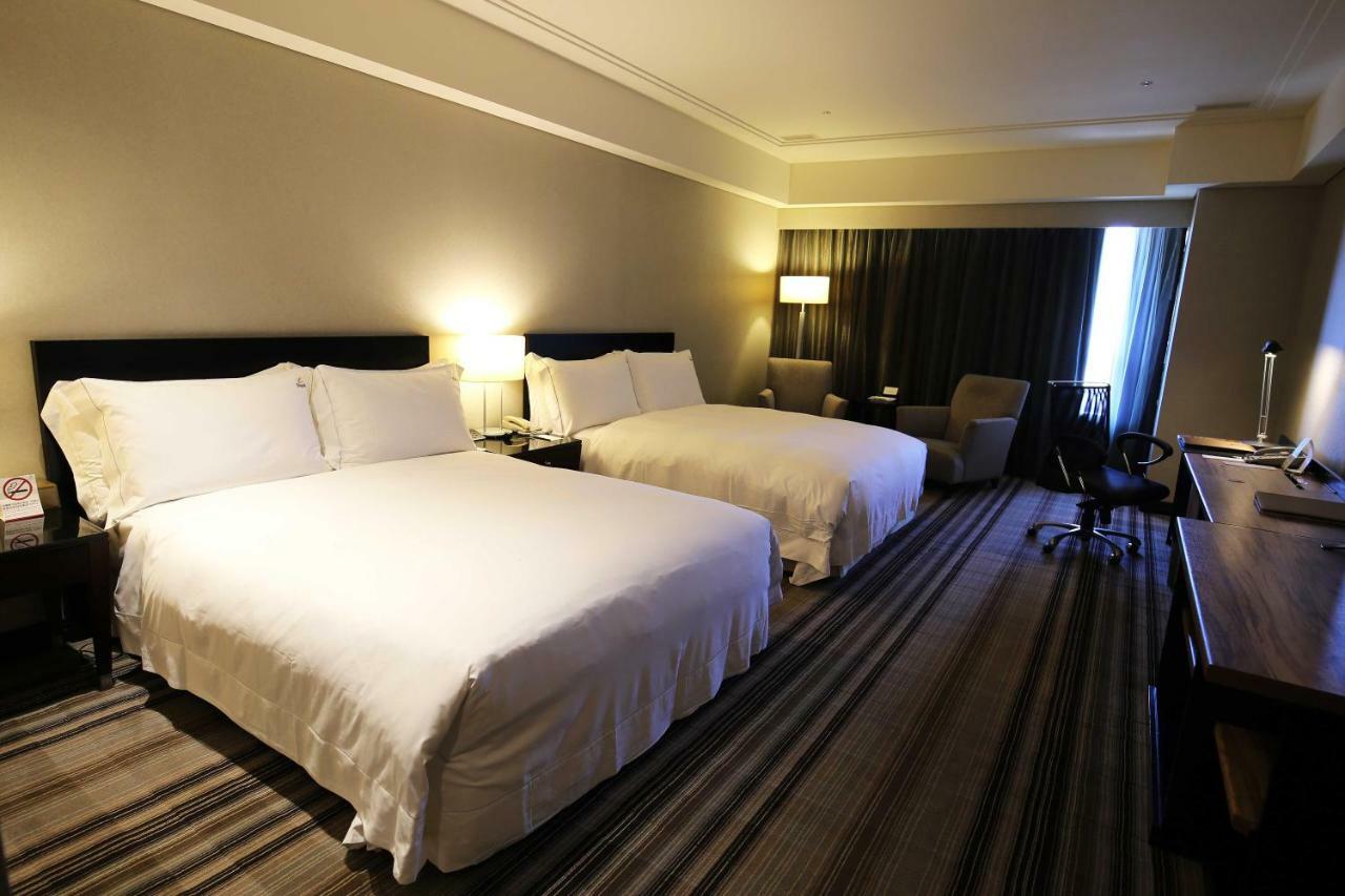 โรงแรมต้าอี้ แลนดิส ไทหนาน ไถหนาน ภายนอก รูปภาพ Deluxe room